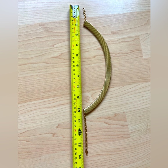 Vintage Sarah Coventry Stretchy Snake Collar Choker Necklace Gold Tone - Picture 4 of 5